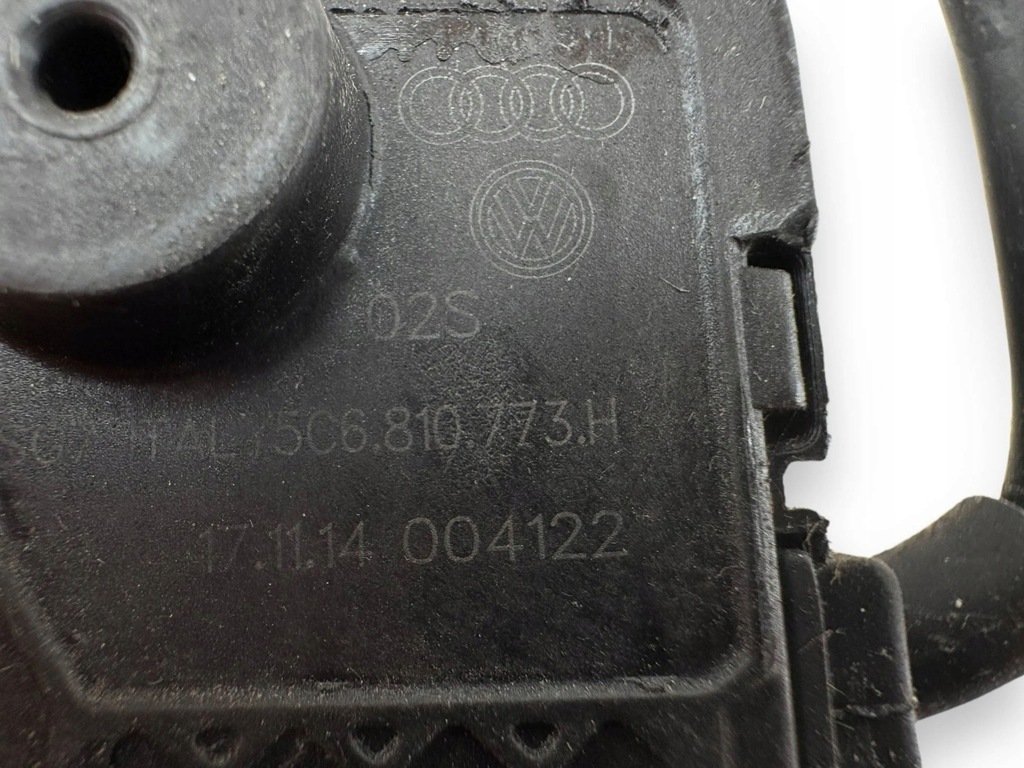 фото №6, Volkswagen golf vii 2015 амортизатори кришка заливної пального