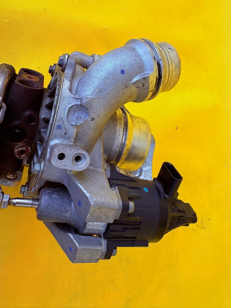 Турбіна mercedes cla gla glb w177 2.0i бензин пробіг 1200mil Зі Шроту