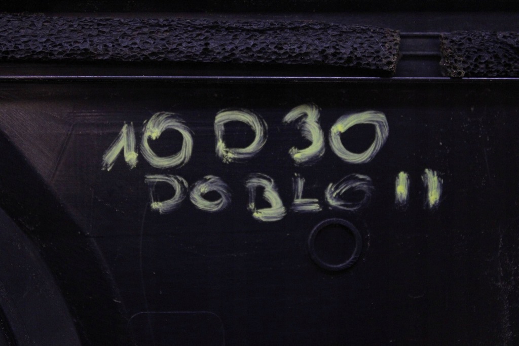 фото №4, Fiat doblo ii 10r- накладка молдинг емблема двері правих задня задніх