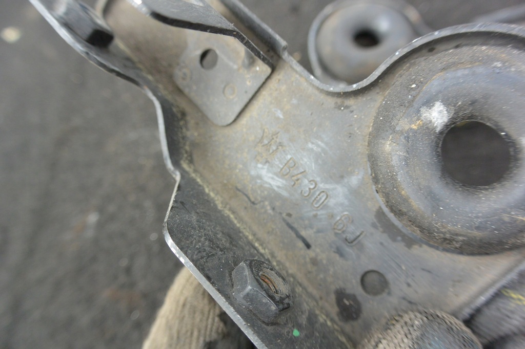 фото №4, Maserati ghibli iii кронштейн кронштейн радиатора kpl