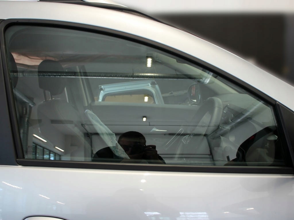 фото №1, Стекло дверь правая передняя dacia duster ii 17- r.