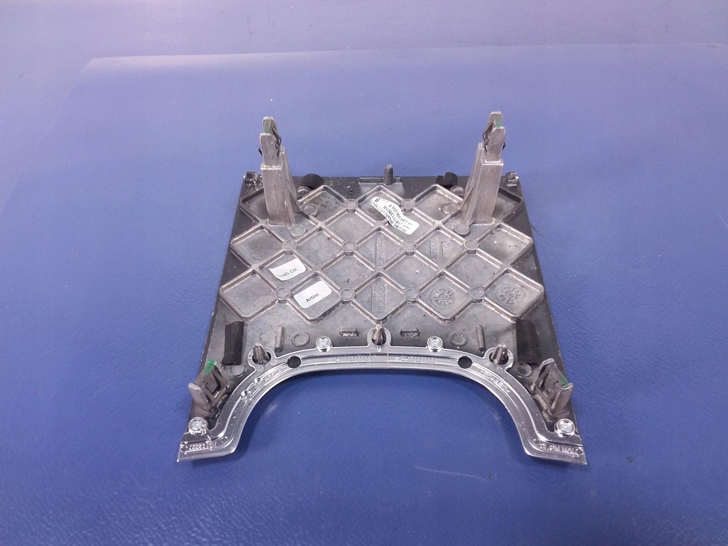 фото №4, Audi a8 d4 4h молдинг dekor подлокотник 4h0886745