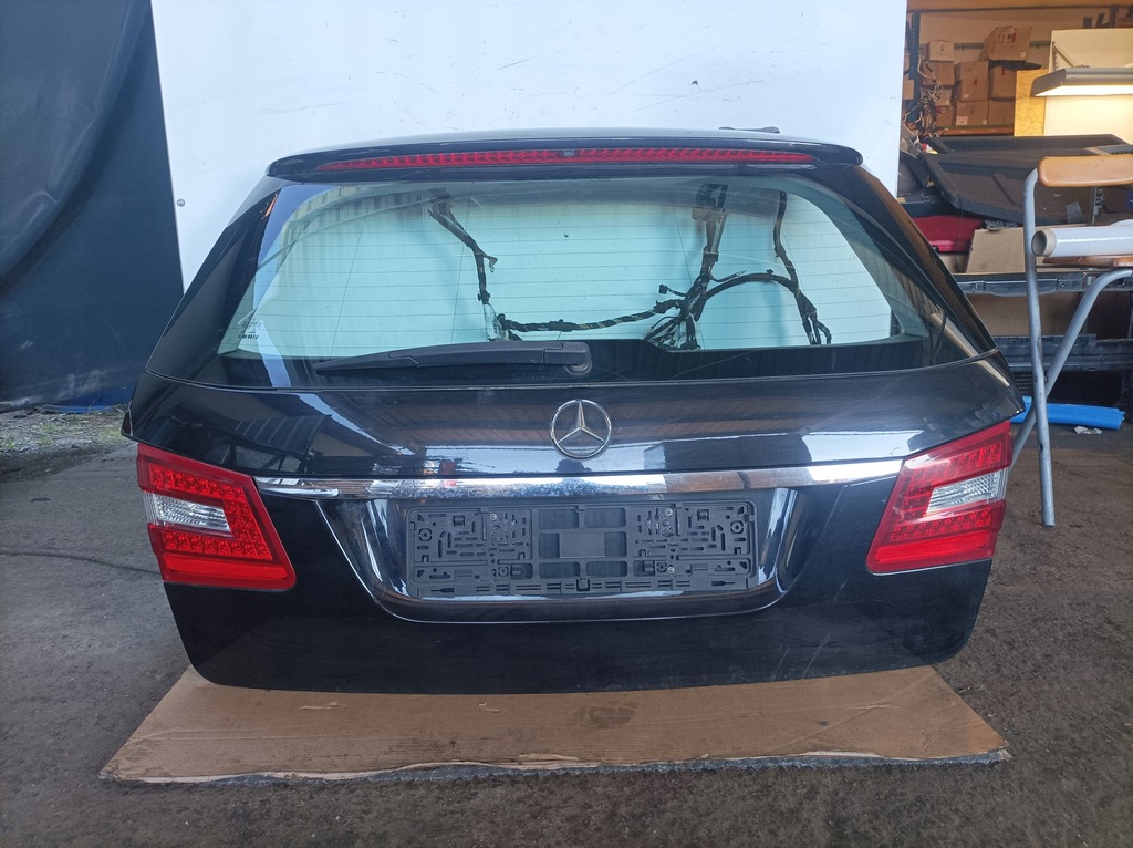 фото №1, Mercedes w212 kombi крышка багажника задняя комплектная