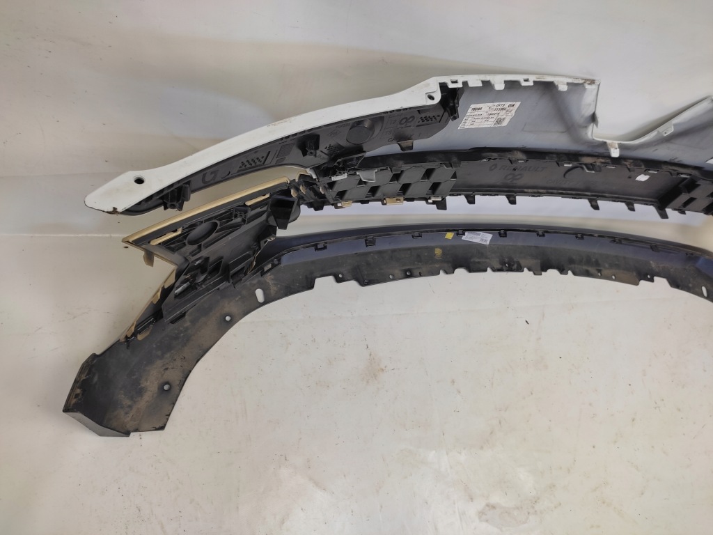 фото №9, Renault megane v e-tech бампер передний перед pdc 2021-