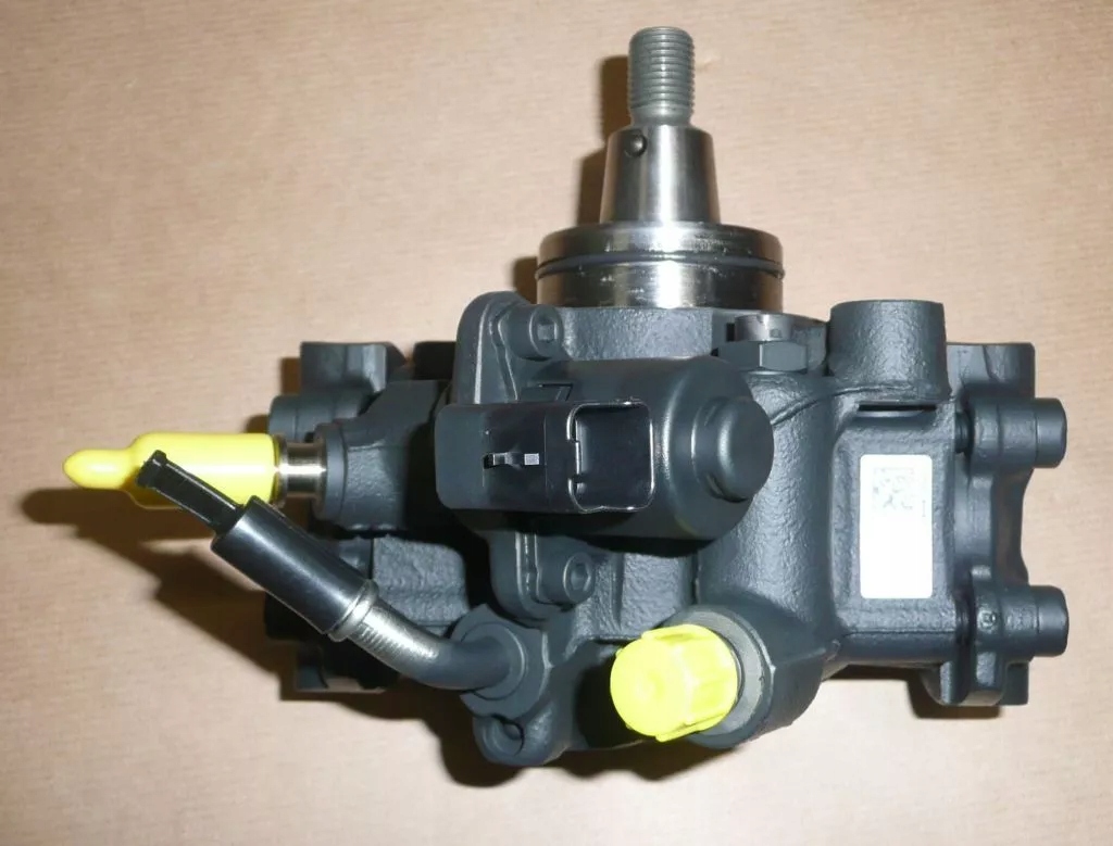 Купить Oryg насос впрыскная renault opel nissan 2.3 dci 1670000q2c 167008683r