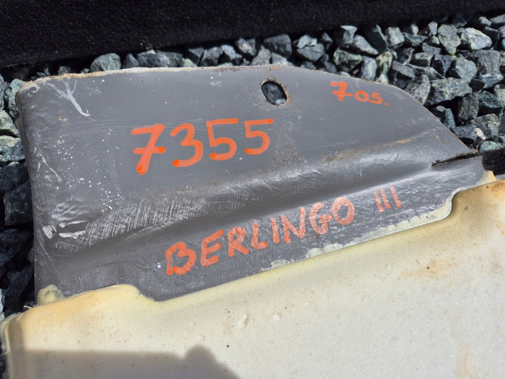 фото №12, Обшивка килимок підлога 7 пасажирський berlingo partner iii 08-18 #7355