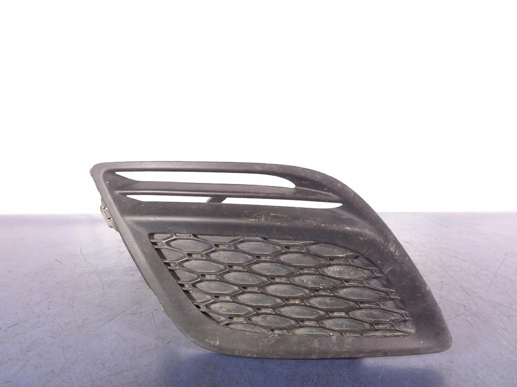 фото №1, Volvo xc60 i решітка протитуманної фари права 31290658