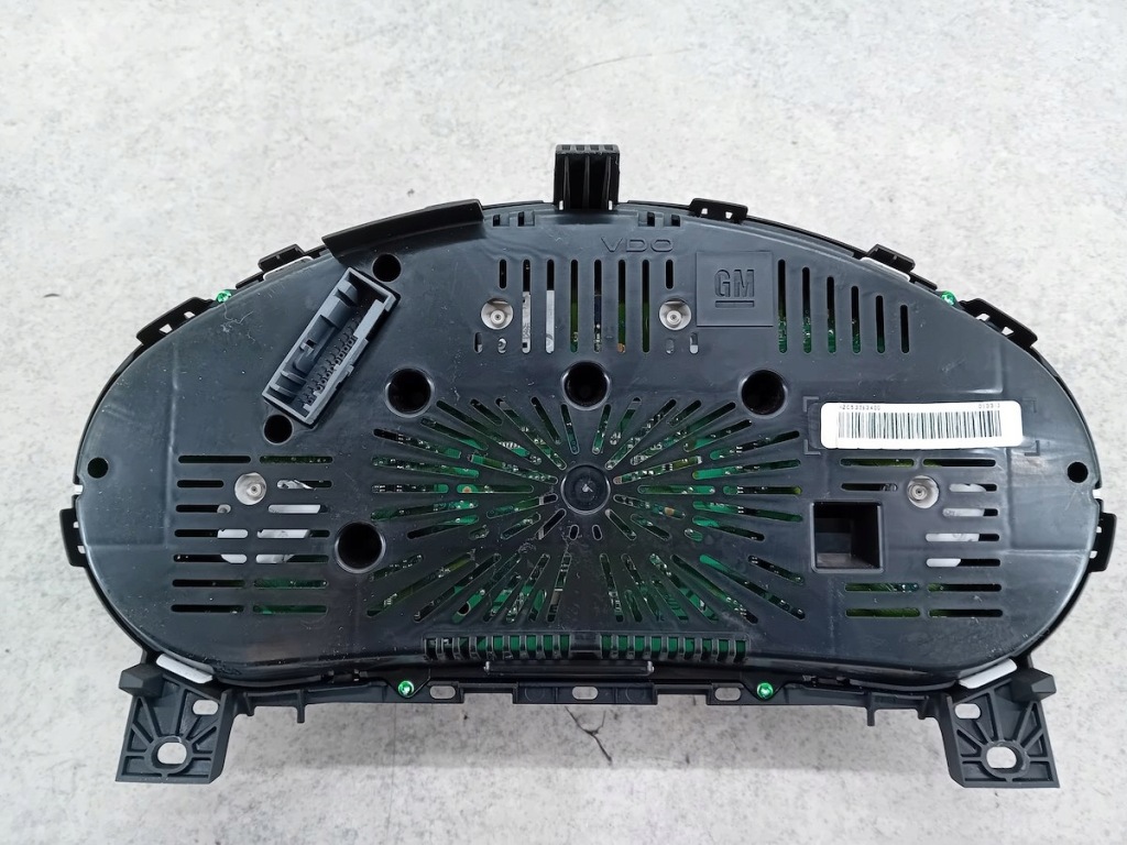 Лічильник opel insignia a 13333344 vdo 2.0 cdti Київ