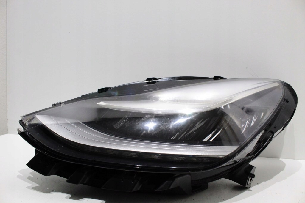 фото №1, Tesla model 3 лампа перед ліва full led лівий