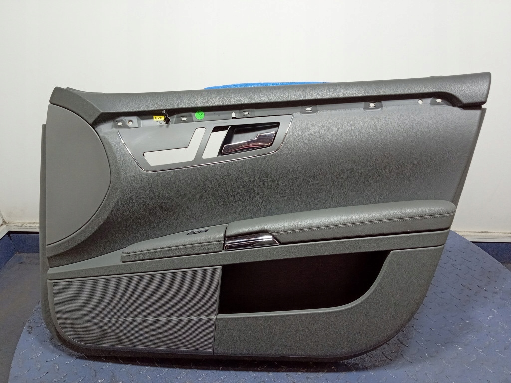 фото №1, Mercedes s klasa w221 обшивка обивка дверь правый перед