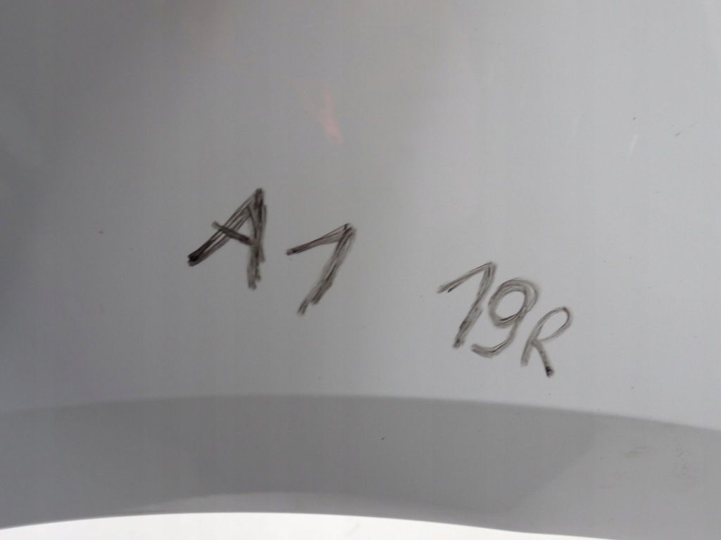 фото №13, Крила правий перед оригінал europa audi a1 ii gb 19r