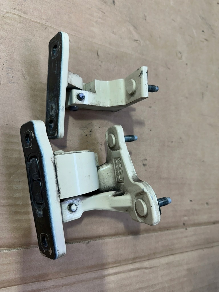 фото №9, Петли дверь левый перед, петля передний mercedes w213 sm, c623 комплект