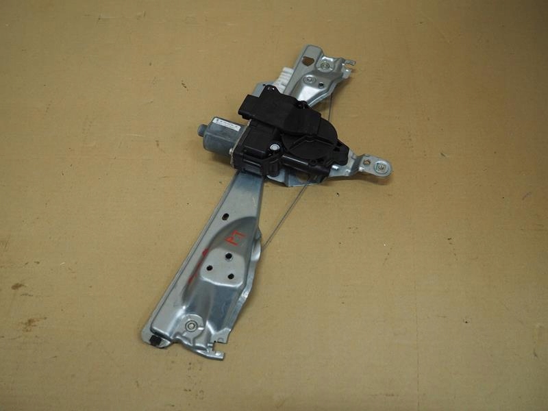 фото №1, Механизм стекло дверь правых задних peugeot 308