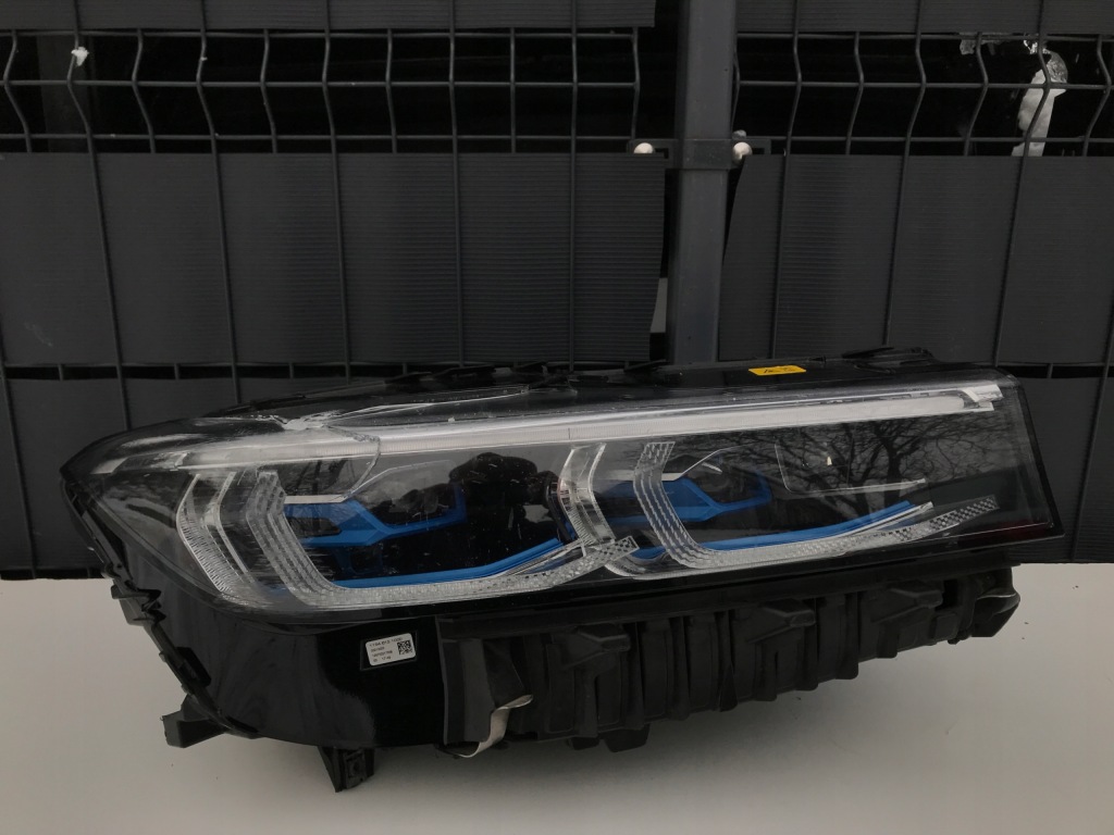 Купити Bmw7 g11 g12 права лампа перед рестайлінг  lci laser 2021-