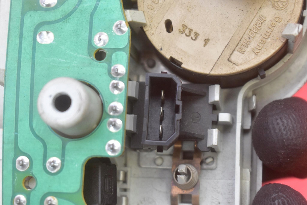 фото №7, Лампа освітлення салону перед 1j0947105k seat ibiza 3 iii 02-06