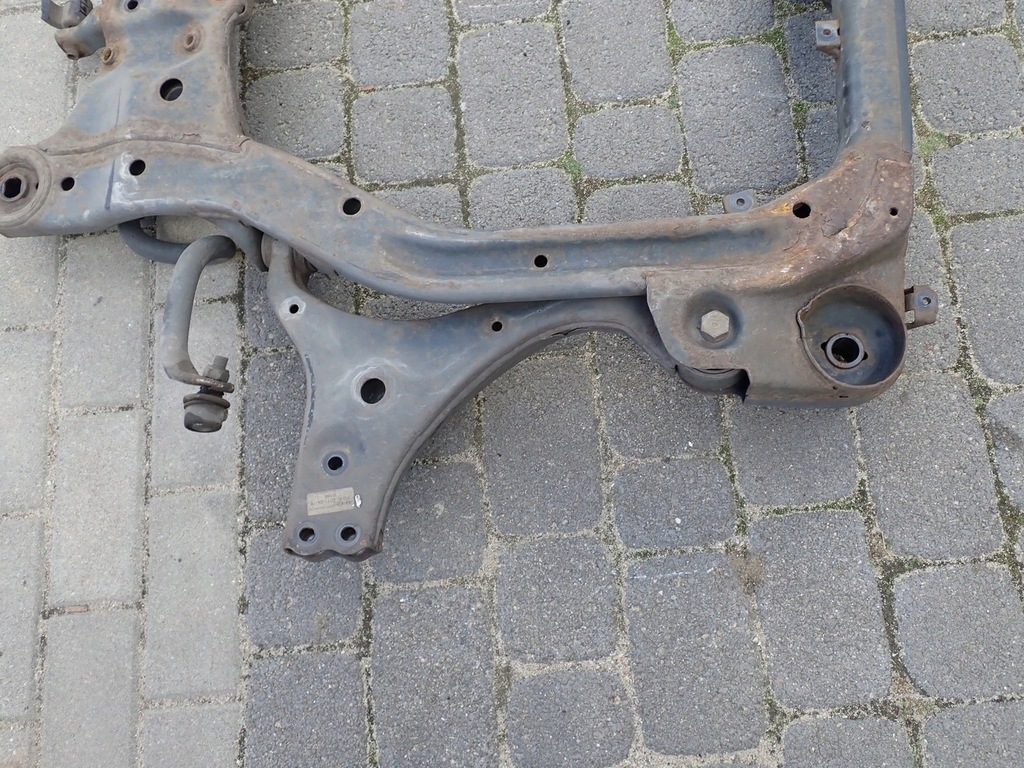 фото №15, Підрамник підрамник поперечина hyundai i30 i lift 1.6 b 11r 62405-2l000