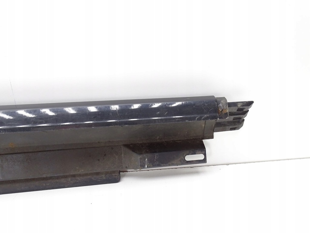 фото №8, Молдинг накладка поріг права vw passat b7 3a li7f