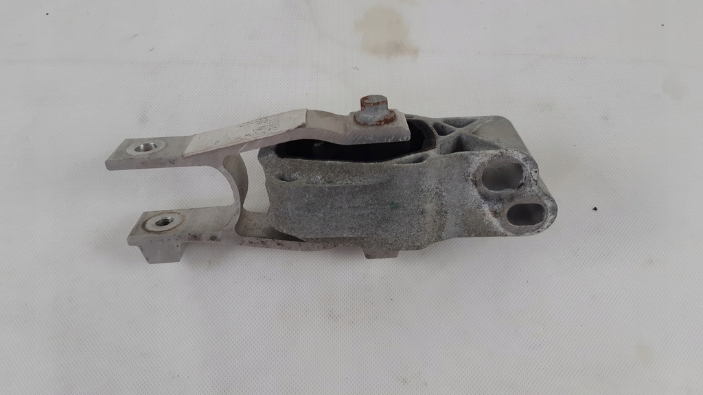 фото №8, Volvo xc40 t5 кронштейн подушка коробки 32222105