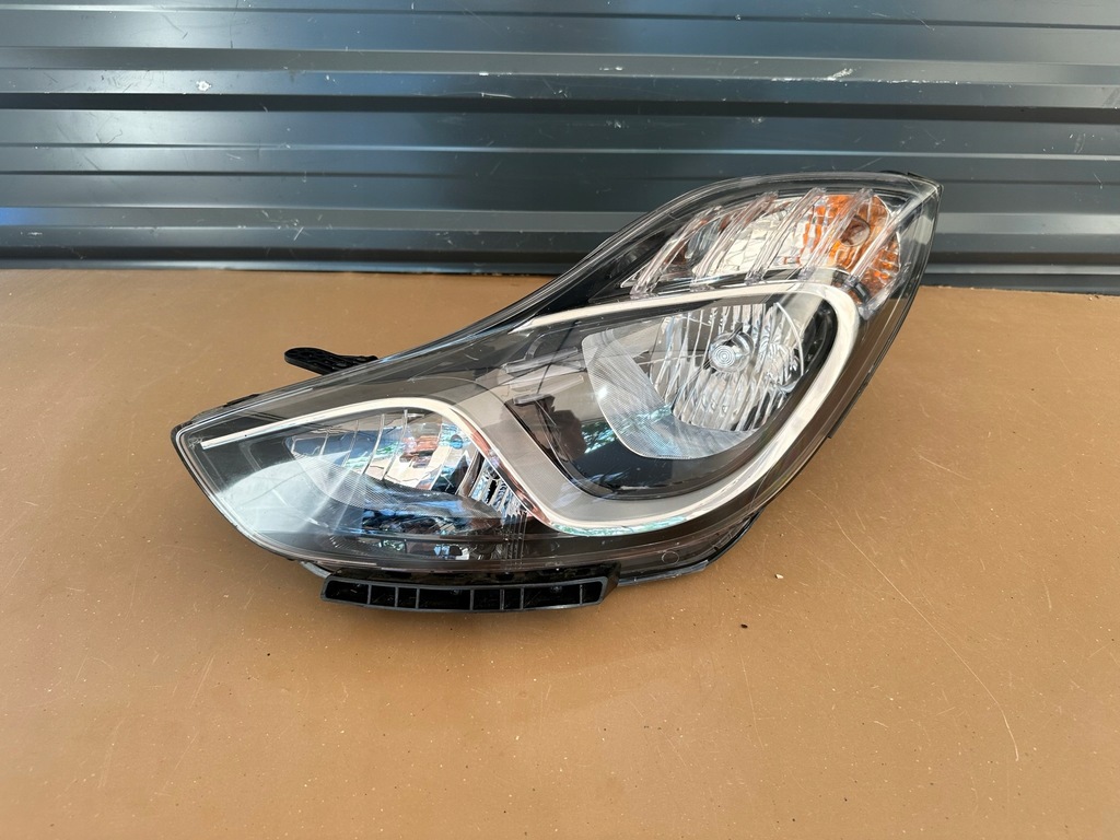 фото №1, Hyundai ix20 10-15r лампа левая передняя перед