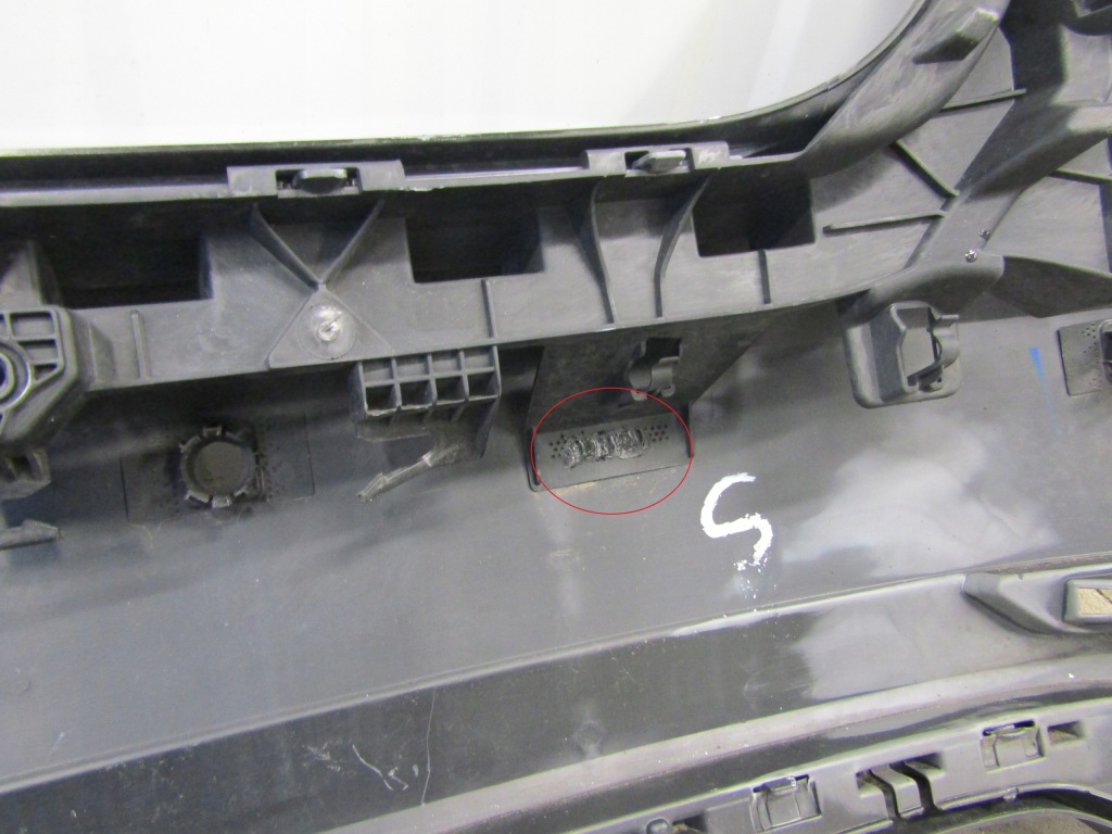 Бампер задний  задний audi a3 8v5 sedan lift 16-19 Недорого