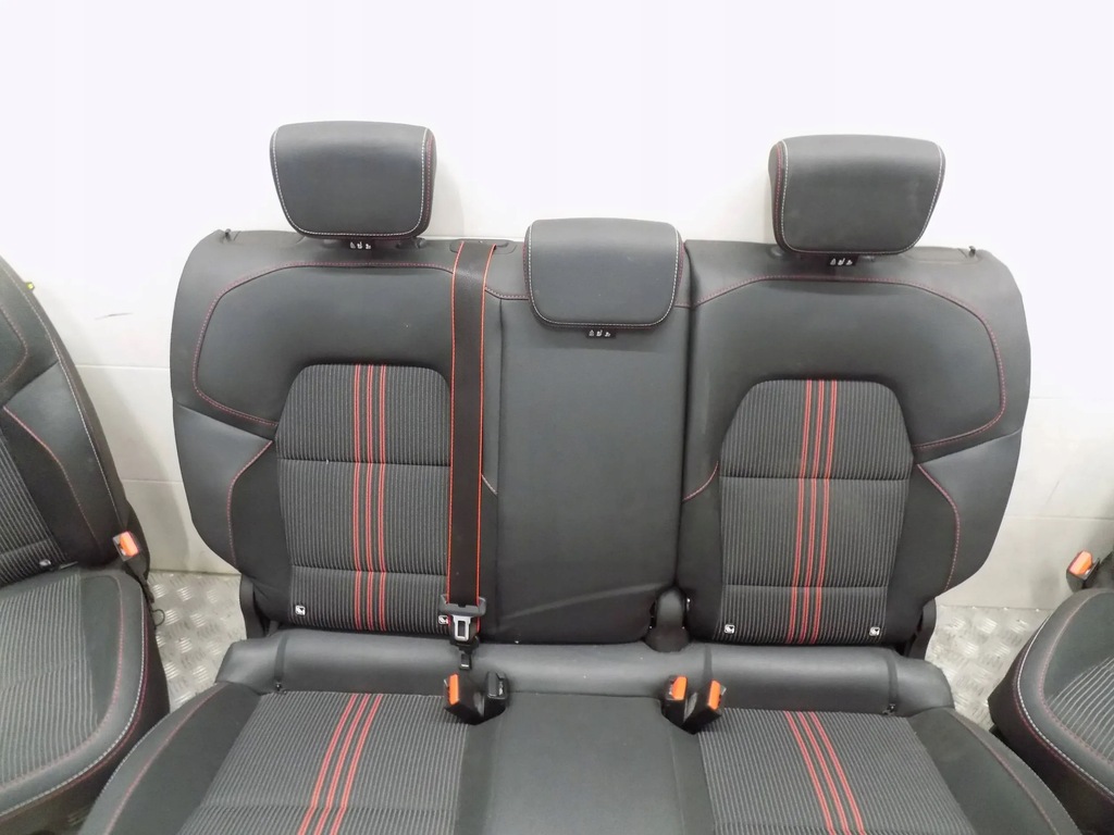 фото №4, Renault captur ii r.s. line сиденья заднее сиденье сиденья салон обивка кожа