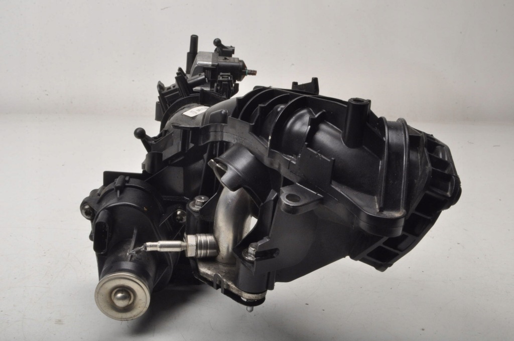 Bmw f10 f11 f20 f21 f30 f31 f32 2.0 d коллектор впускной  8513655 8570791 Цена