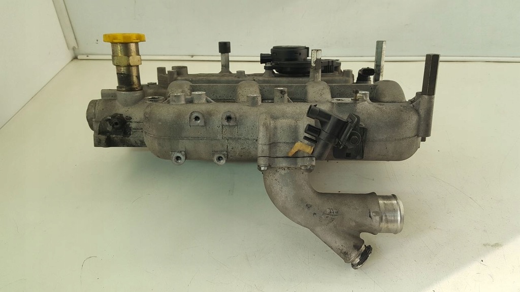 фото №12, Кришка клапанів вали chrysler voyager 2,8 crd