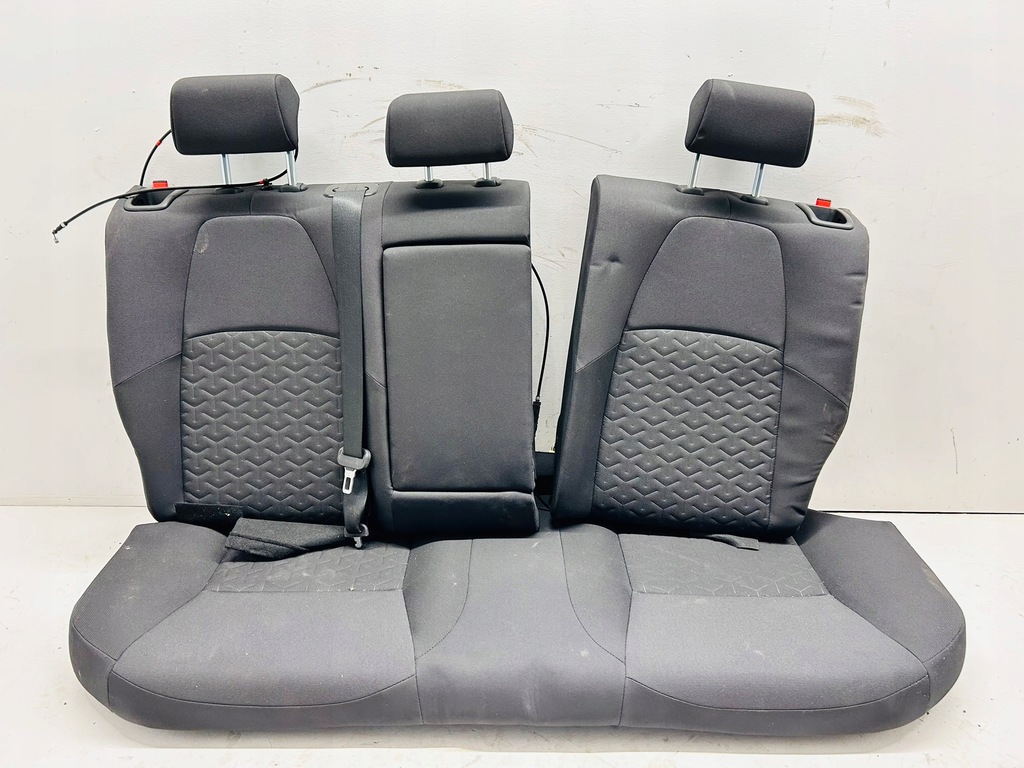 фото №12, Rav4 v гибрид сиденья заднее сиденье материал комплект