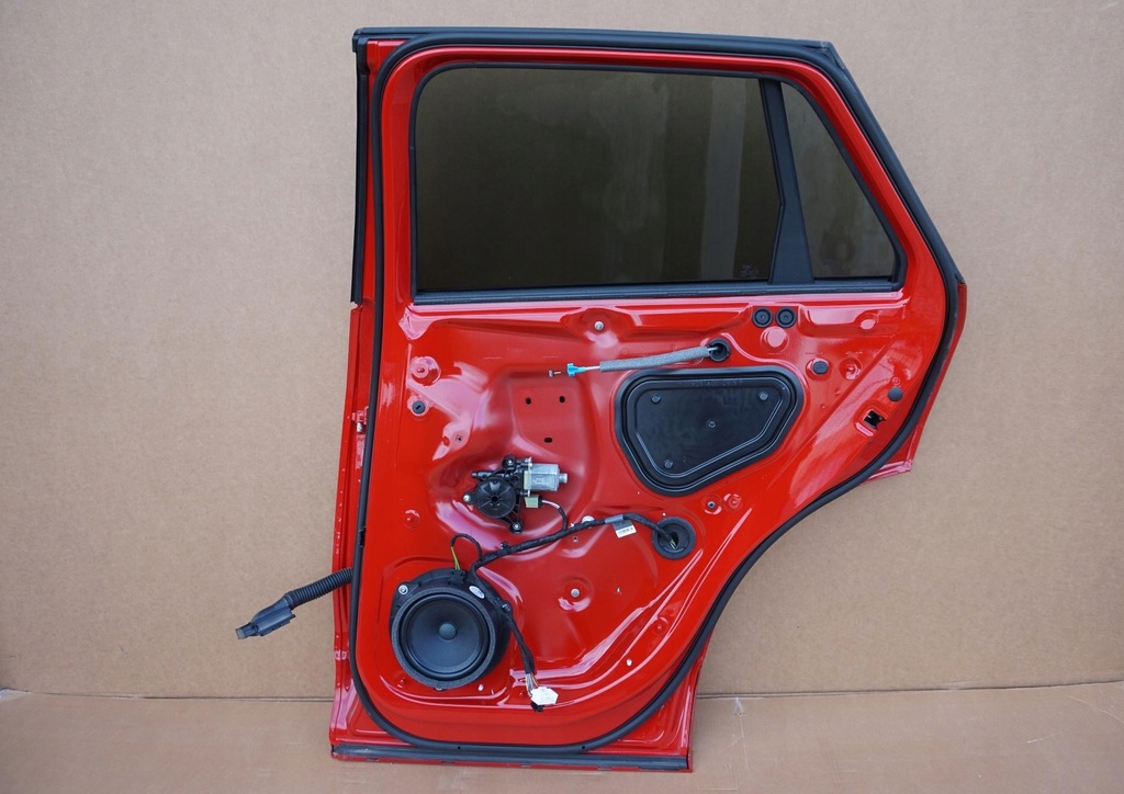 фото №7, Дверь правое задние audi q2 81a ly3u