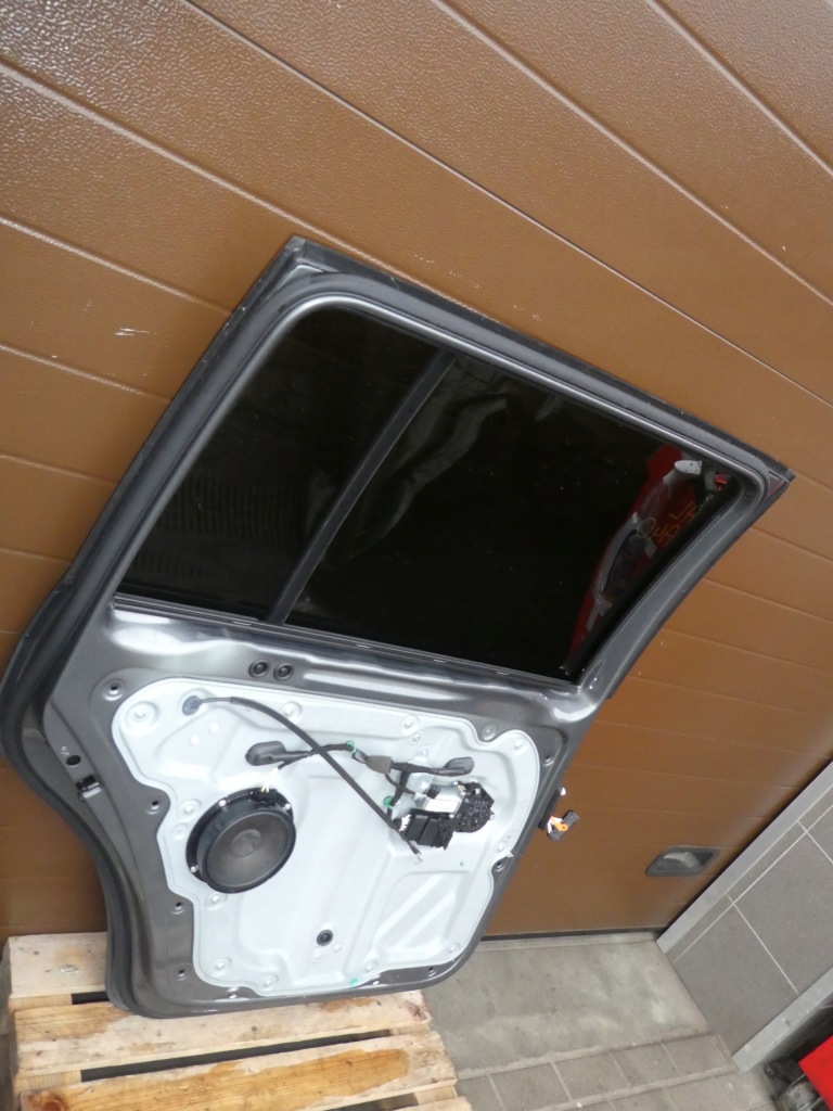 фото №10, Vw touran lift задняя левая дверь полный