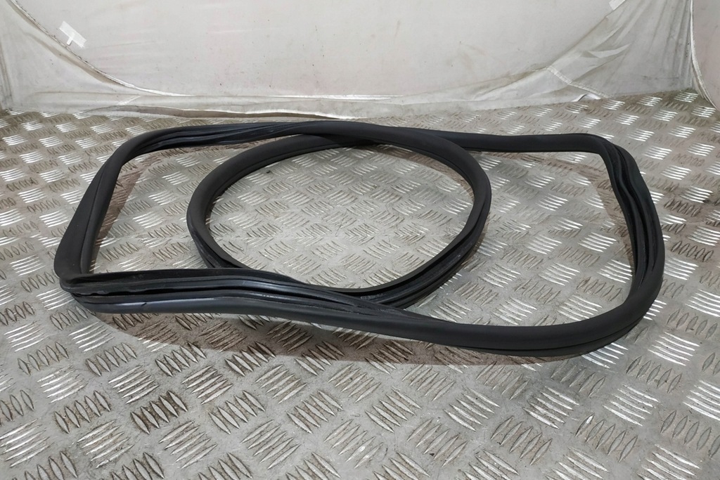 фото №7, Прокладка задних правых дверь bmw x6 e71, e72 7234933 4.4l hybrid 300kw