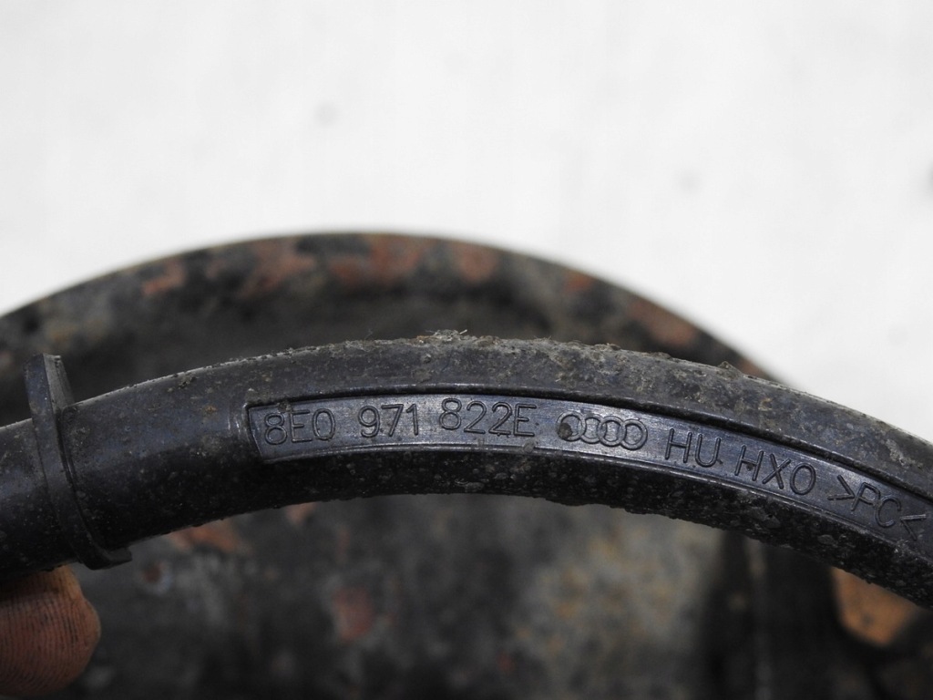 Ступиця поворотний кулак праві задній з abs a4 b7 2.0 tdi Доставка