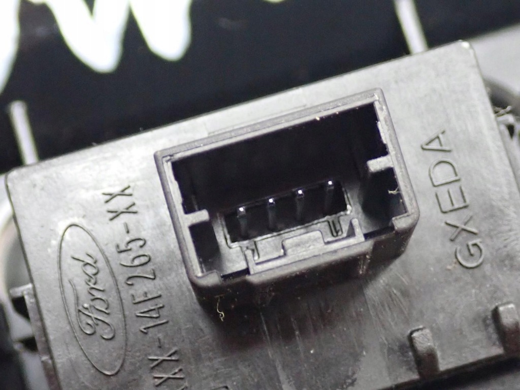 фото №9, Лампа салона кабины sos st-line jx7b-a519a58-j ford puma ii mk2 22r