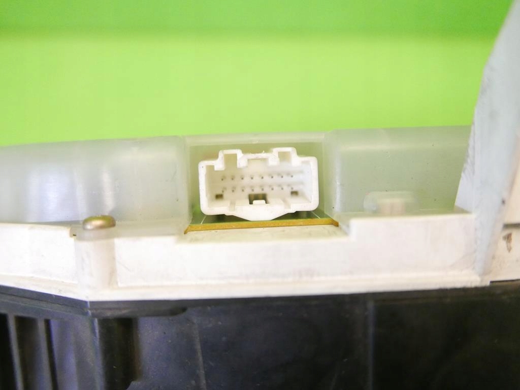 фото №9, Счетчик приборы mazda 3 bk i 1.6 mz-cd 03-06