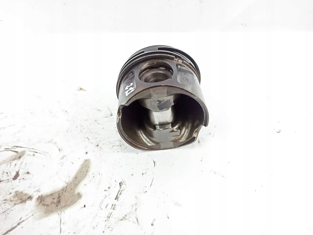 фото №8, Mercedes-benz cls c219 2005 поршни