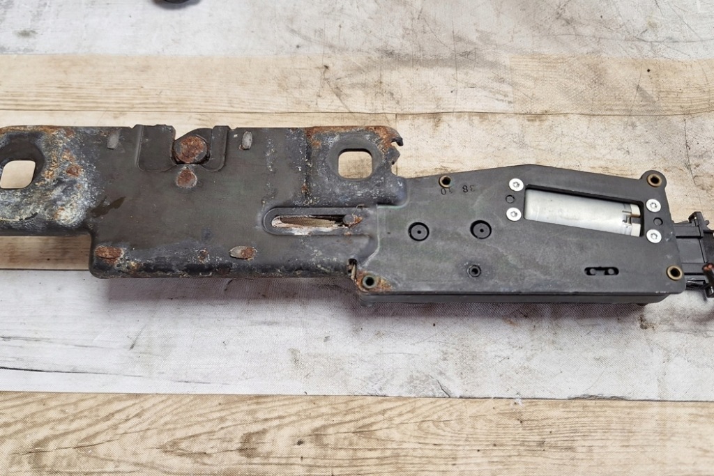 фото №9, Набір гідравлічний кришки задній skoda superb ii estate 3t5 3t9827851a