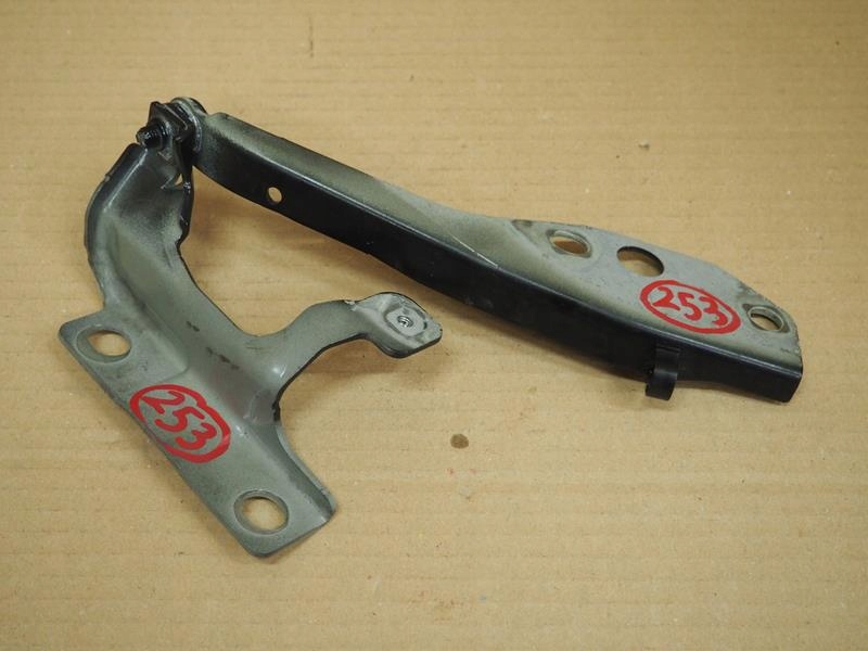 фото №1, Петля капот правый volvo c30 30753598