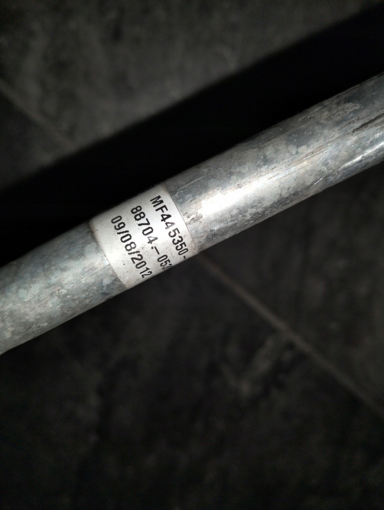 Трубки кондиціонера комплект avensis t27 рестайлінг  t29 дизель Ціна