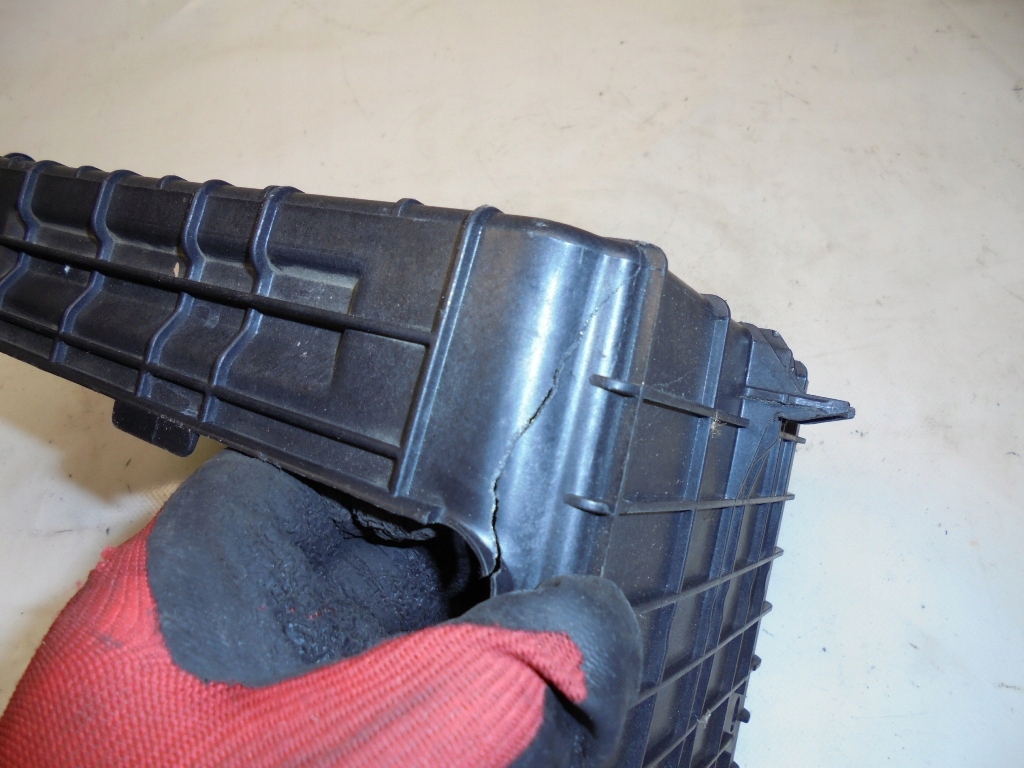 фото №8, Основание корпус аккумулятор citroen opel peugeot 9801801880