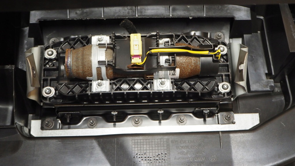 фото №8, Приборная панель приборная air bag golf v