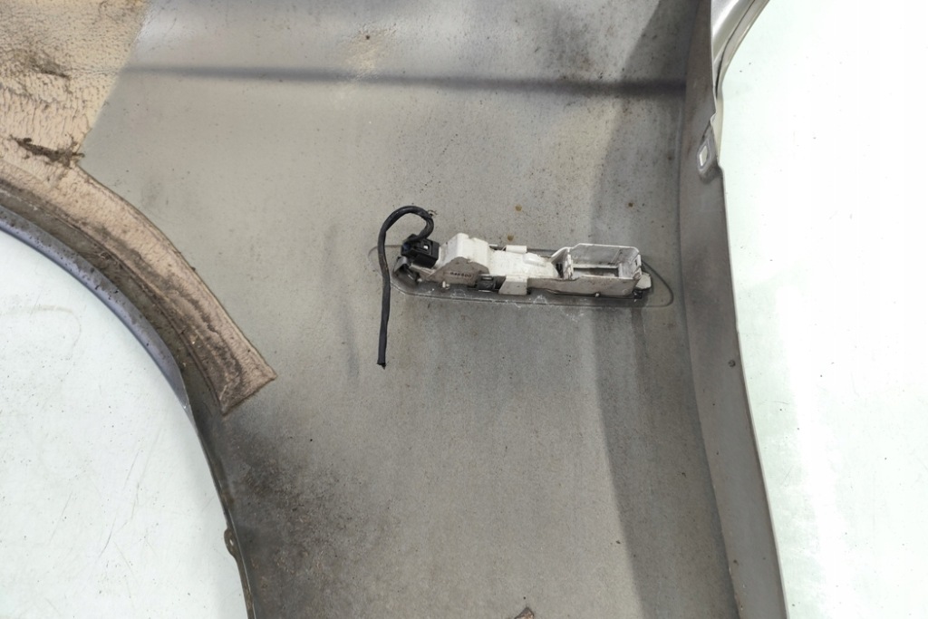 Крыло  передний правый  bmw 5 f10 a52 2.0l дизель 135kw 2011 с Разборки