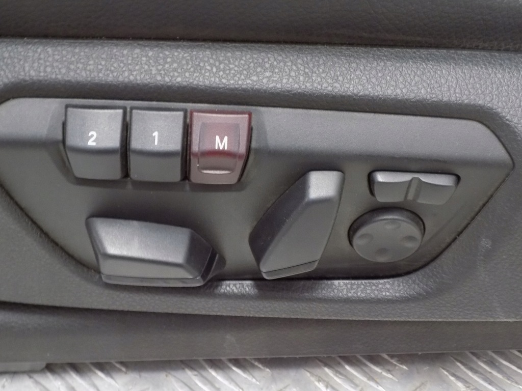 фото №7, Bmw f34 обивка сиденья заднее сиденье кожа с подогревом