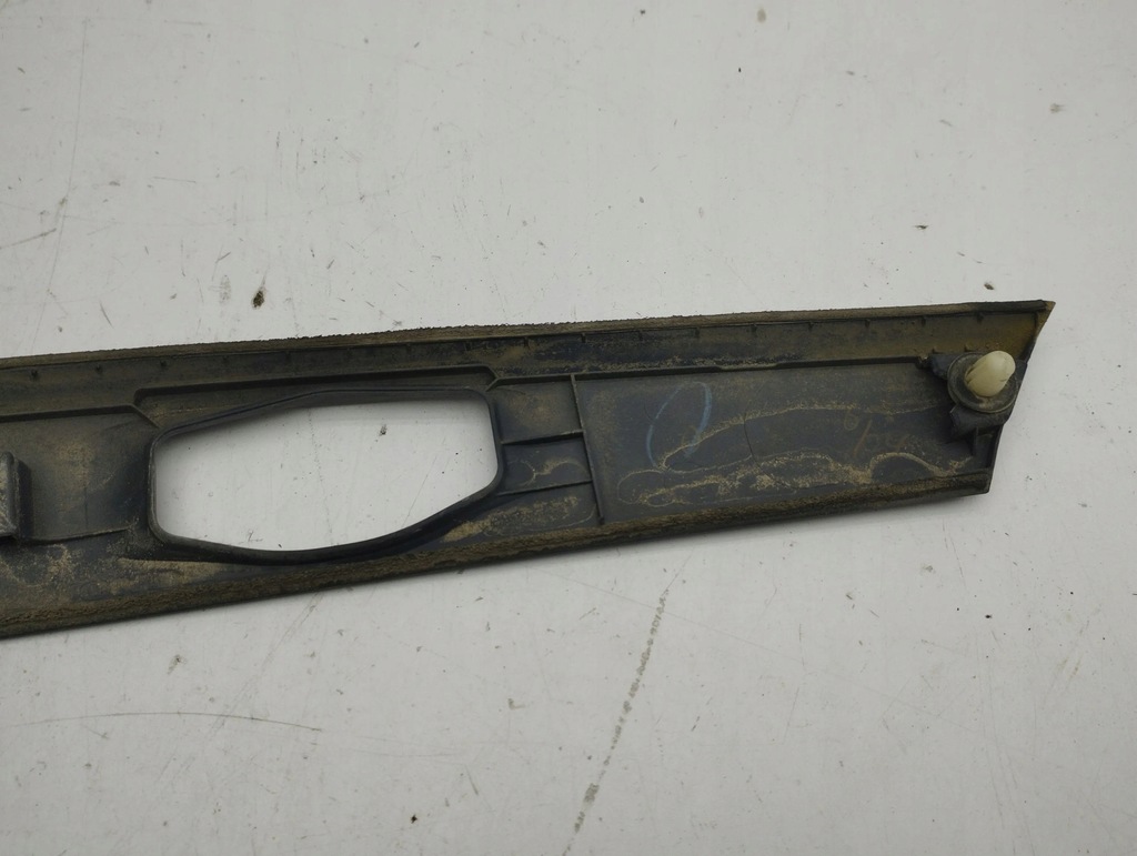 фото №8, Honda accord 2009 обивка крышки багажника