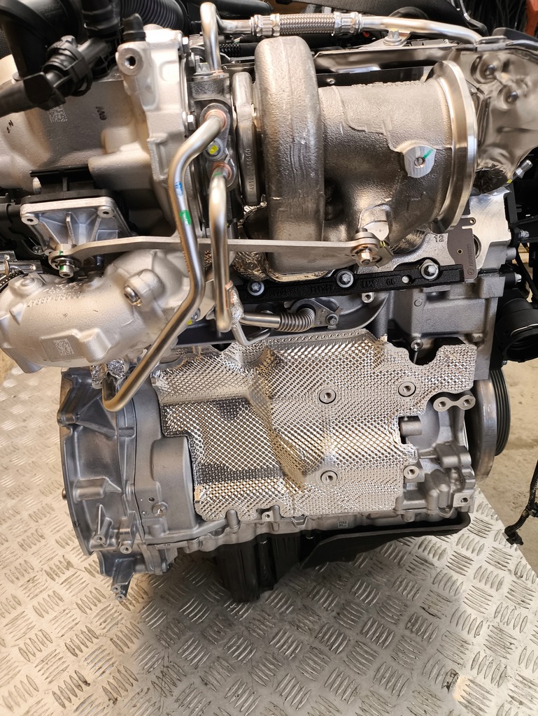 фото №13, Mercedes c klasa w206 двигун 2.0 бензин 254920 kompletny