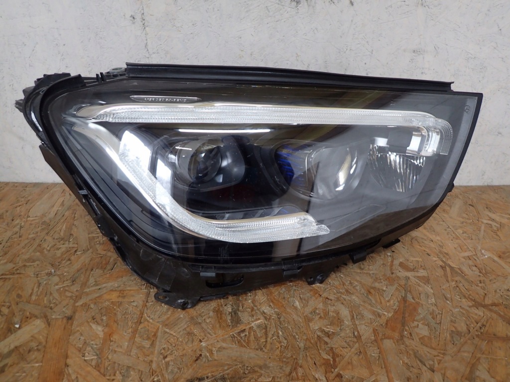 Купити Лампа права правий full led mercedes glc 253 lift