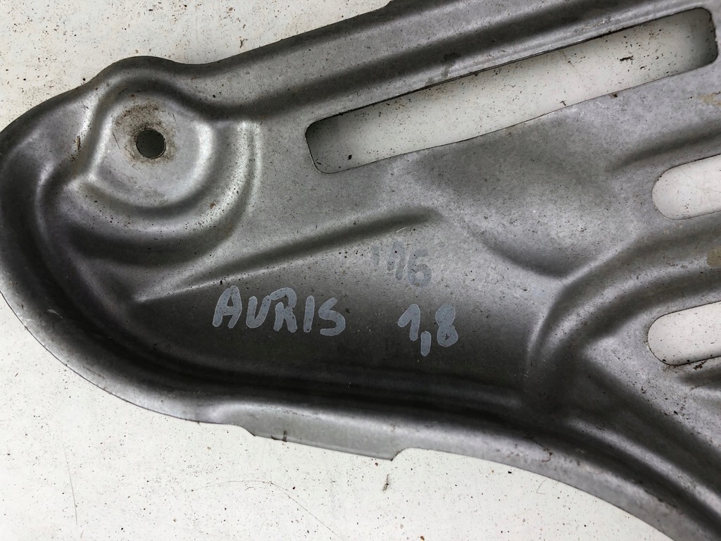 фото №4, Toyota auris ii 1.8 hyb защита тепловая коллектор