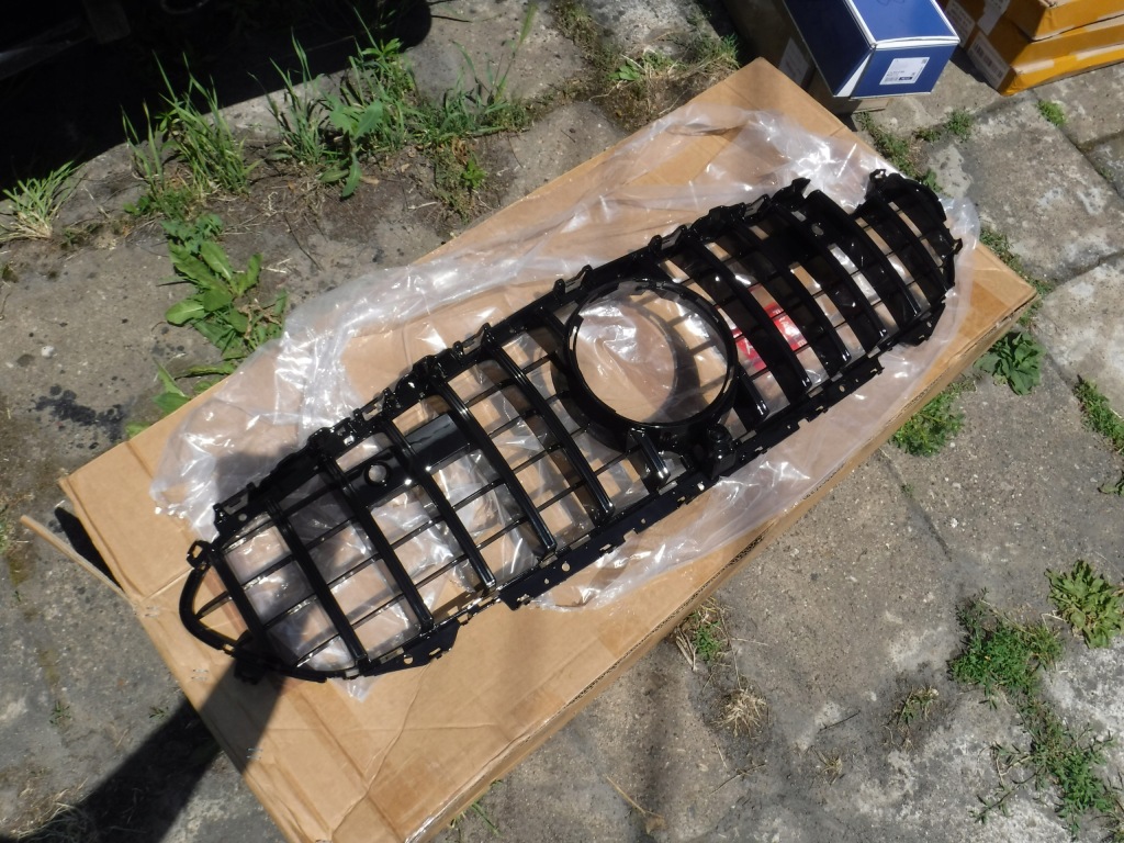 фото №4, Решётка радиатора решётка радиатора бампера mercedes cls c257 amg