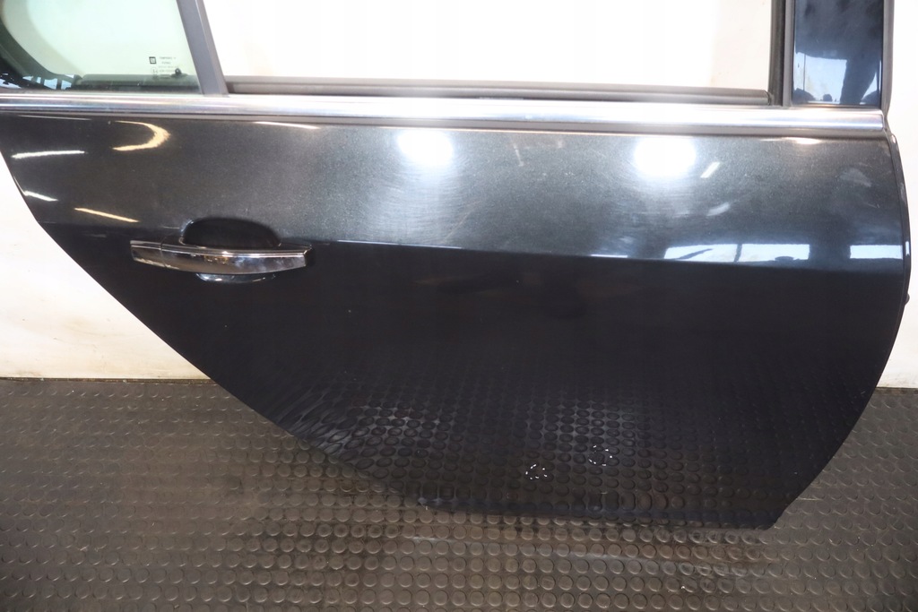 фото №4, Дверь правый задняя opel insignia a z22c хэтчбек