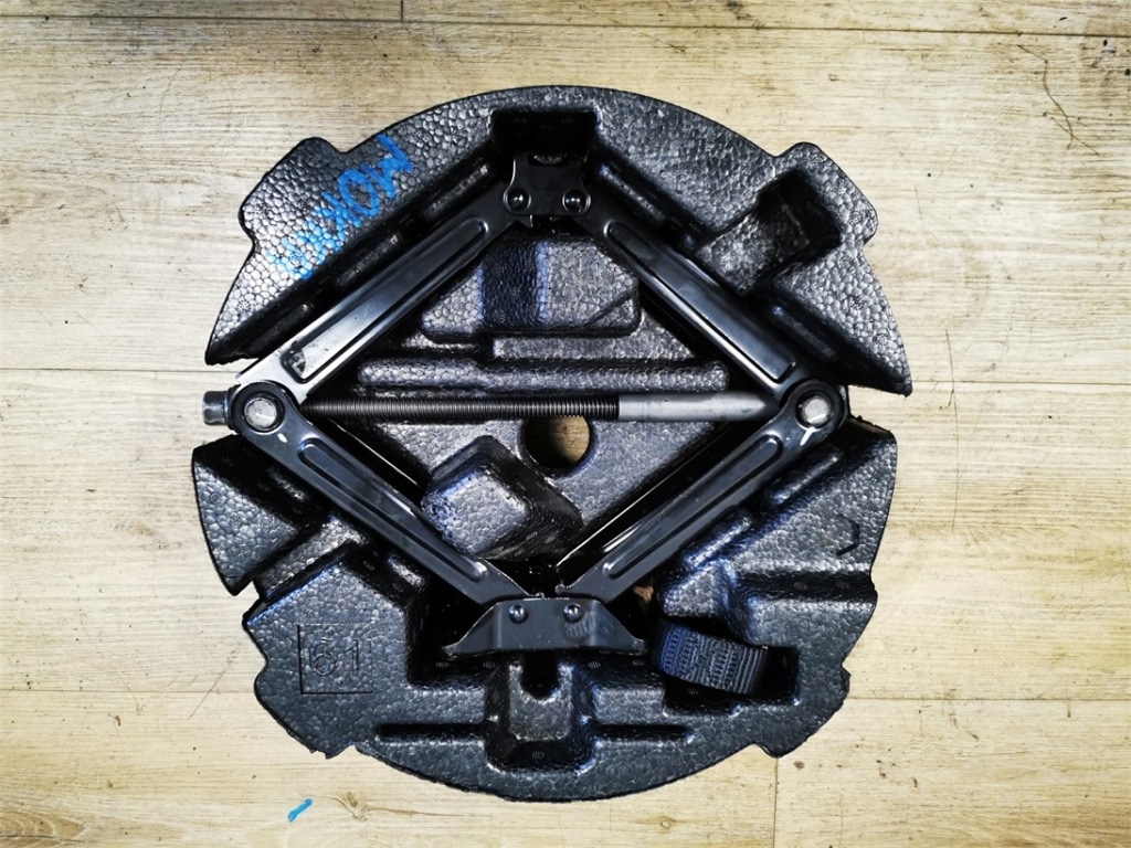 фото №1, Opel mokka a 12-16 пенополистирол + домкрат