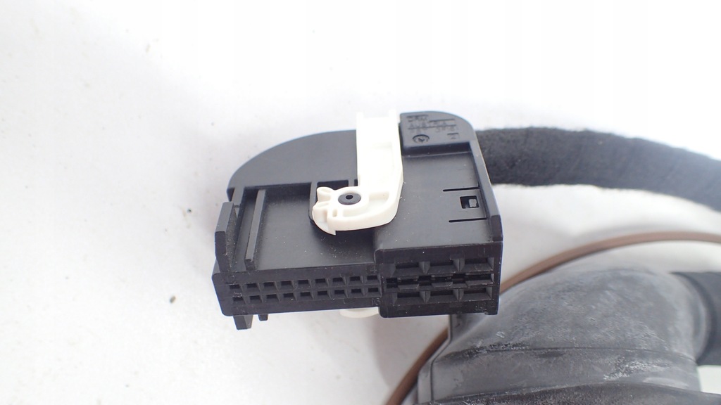 фото №10, Nowa жгут внутренняя наружная hak audi q5 80a +кнопка + рамка + модуль